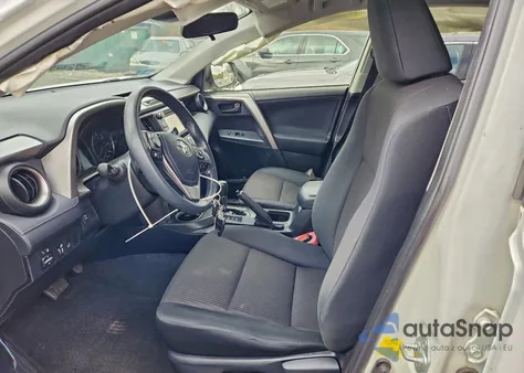 2017 Toyota Rav4 Le z USA, uszkodzony, nr VIN JTMBFREV7HJ148586